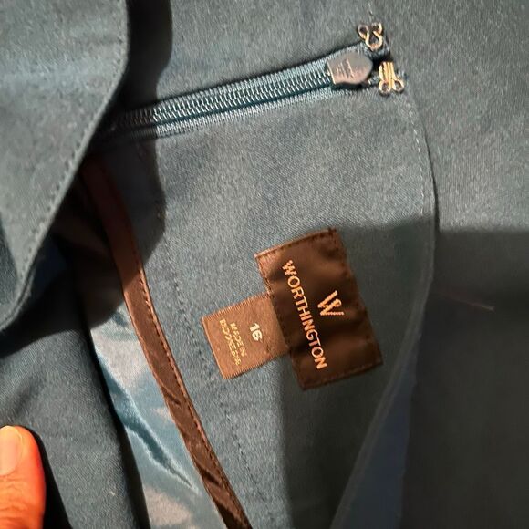 New Worthington Skirt - Picture 4 of 5